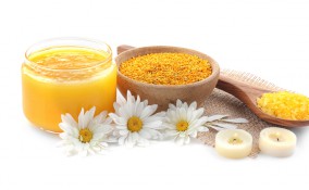 scrub viso fai da te, scrub viso fai da te miele, scrub viso farina di mais