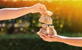 sognare, soldi, regalo