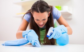 fissata con pulizie, mania pulizie, mania ordine