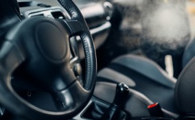 come togliere odore sigaretta macchina, come togliere odore fumo macchina, togliere puzza sigaretta macchina