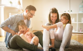 cosa fare a casa con i bambini 5 anni, cosa fare a casa quando piove, giochi da fare in casa quando piove