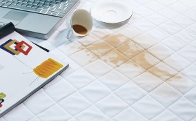 macchie di caffè, materasso, come eliminarle