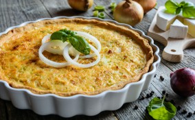 torta salata francese, cipolle, quiche lorraine originale