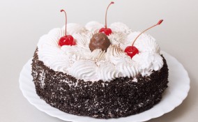 torte capodanno decorate panna, decorazioni torte panna, decorazioni torte capodanno