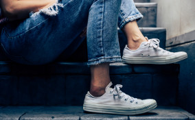 come aggiustare scarpe ginnastica, riparare scarpe ginnastica