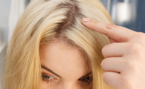 come applicare tinta ricrescita, tinta ricrescita, colore ricrescita capelli fai da te