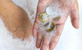 come togliere ossido monete, pulire monete, patina monete