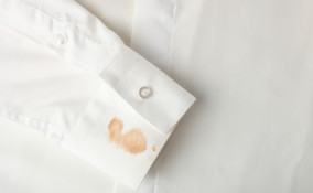 come togliere fondotinta tessuti, togliere fondotinta, macchie fondotinta