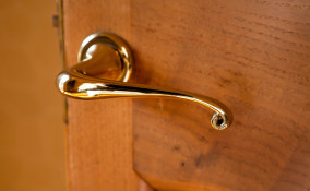 come pulire lucidare maniglie ottone, come pulire maniglie ottone, come lucidare maniglie ottone