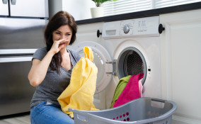 come lavare lavatrice che puzza, come pulire lavatrice che puzza