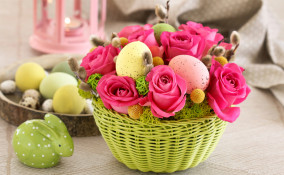 centrotavola-pasqua-fai-da-te-fiori-freschi-