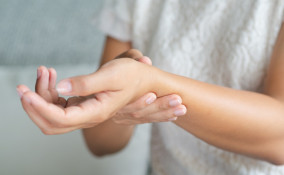 dolori alle mani, rimedi naturali, sollievo