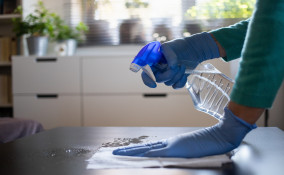 Come pulire una stanza a fondo