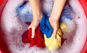 come togliere bianchetto vestiti, come si toglie bianchetto vestiti