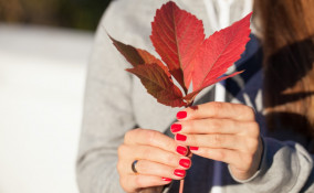 nail art, autunno 2021, decorazioni unghie