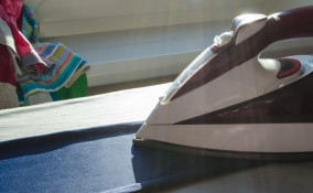 come stirare pantaloni, come si stirano i pantaloni