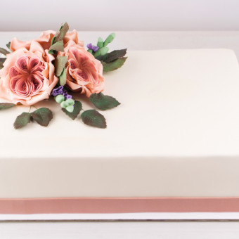 torte rettangolari decorate con pasta di zucchero, torte rettangolari decorate