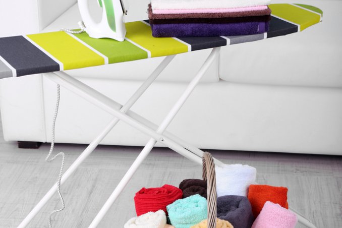 stirare capi lana seta biancheria ferro da stiro fibre stendino 