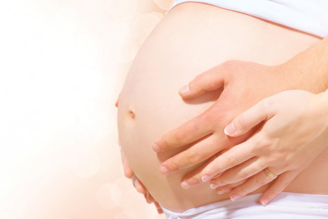 papà gravidanza coppia bambino figlio figlia mamma