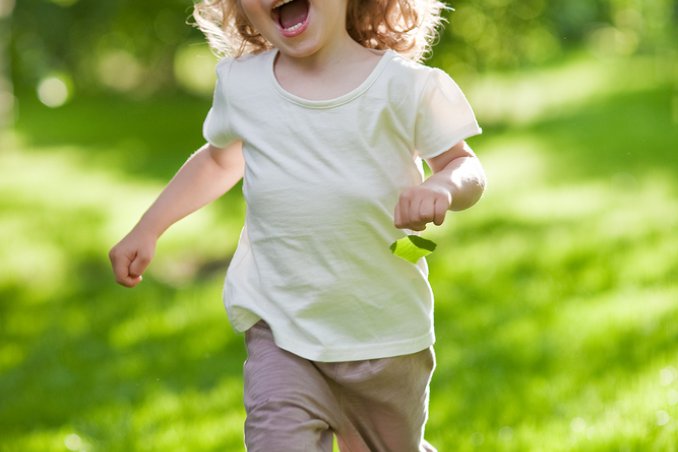 bimbo bambino vivace iperattivo farmaci famiglia donne donna