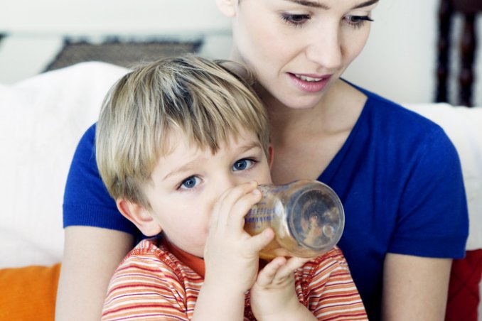 baby, sitter, passporto, straniera, figlio, mamma, mamme, donna, donne