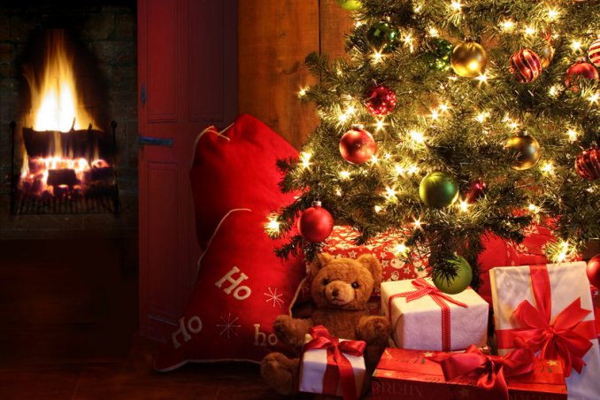 Natale festa inverno idee ecosostenibili riciclo materiali