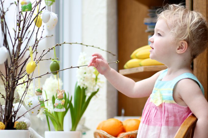 idee per bambini pasqua albero uova
