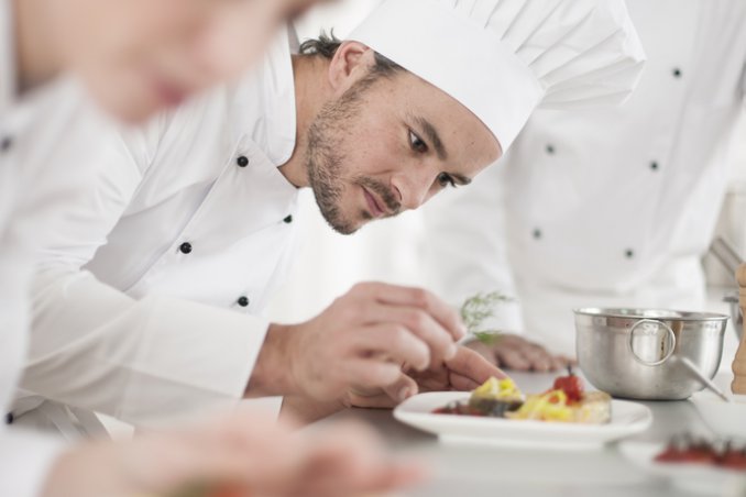 cena preparata cuoco esterno consigli festa a casa