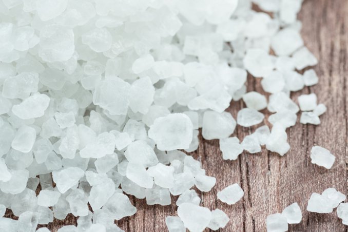 miscela usi succo di limone muffa sale spazzola acqua aceto igiene pulizia 