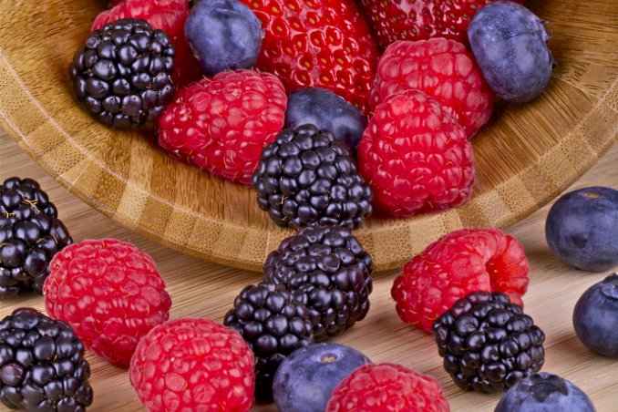 frutti bosco more lamponi mirtillo ribes fragoline