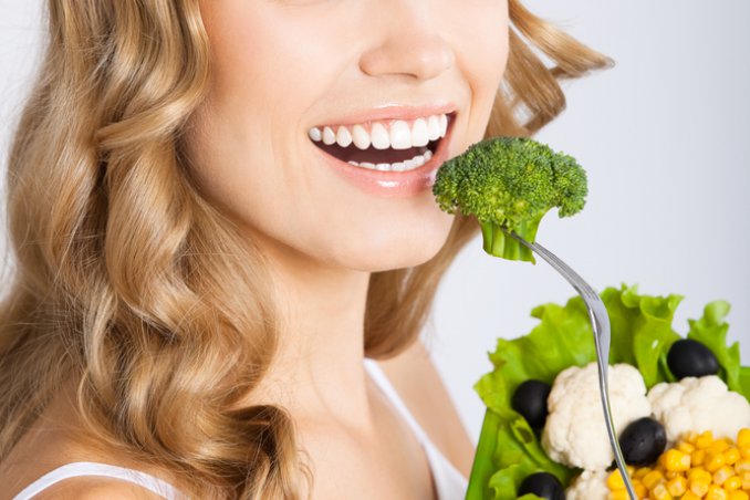 è importante avere un'alimentazione sana per avere capelli perfetti