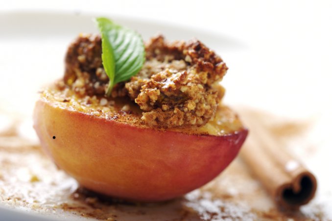 pesche forno ripiene cacao amaretto marsala