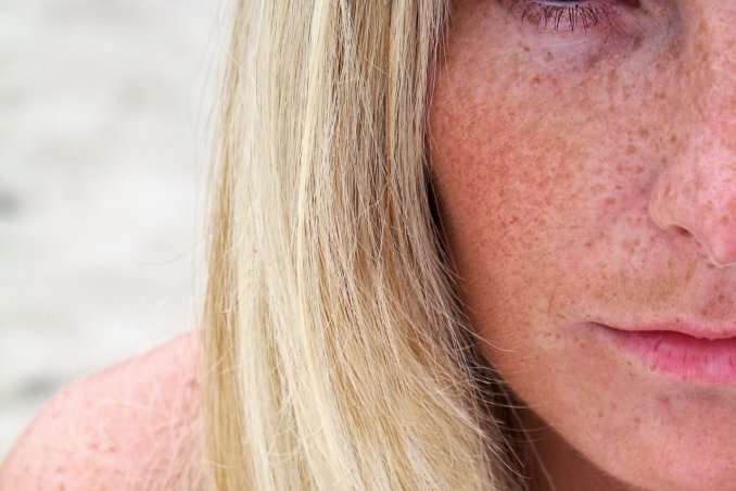 Il trend del look senza trucco: sfoggia la tua bellezza autentica