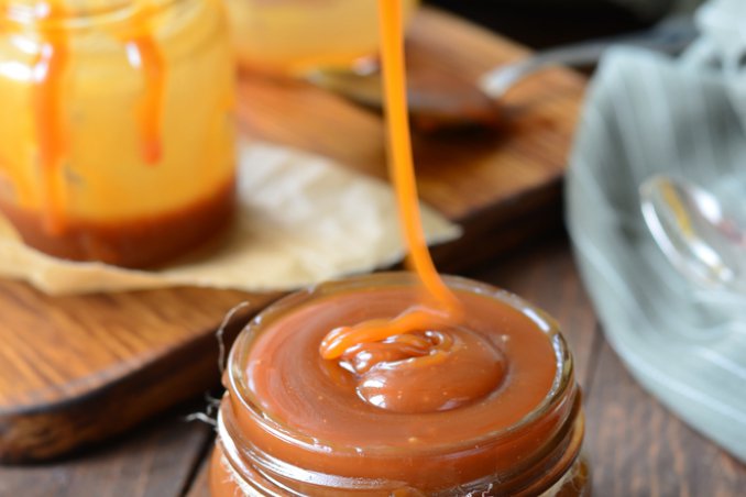 Salsa di caramello alla vaniglia