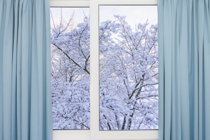 eliminare condensa vetri, pulire vetri senza lasciare aloni, vetri appannati, vetri appannati casa, vetri appannati auto, rimedi per non fare appannare i vetri 