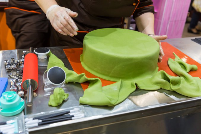 cake design, torta, base torta, pasta di zucchero