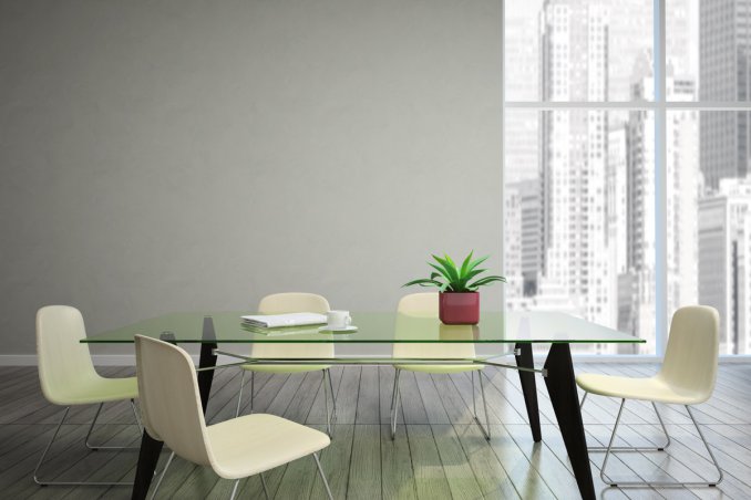 pulizia tavolo vetro