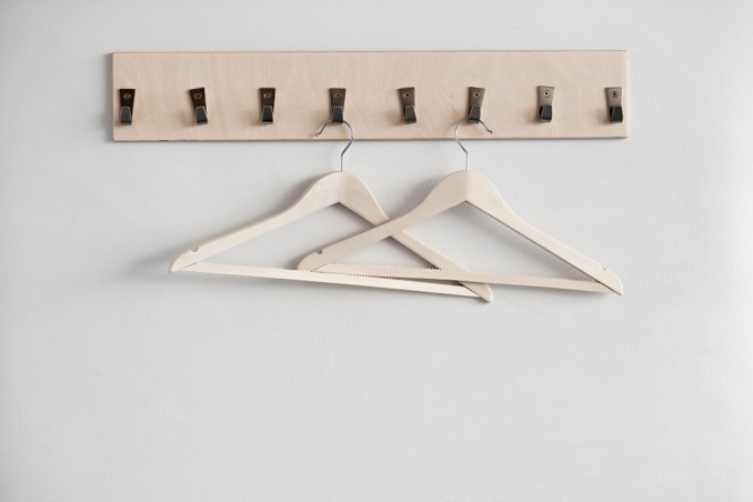 come fissare appendiabiti, fissare appendiabiti al muro, come montare appendiabiti, come fissare attaccapanni