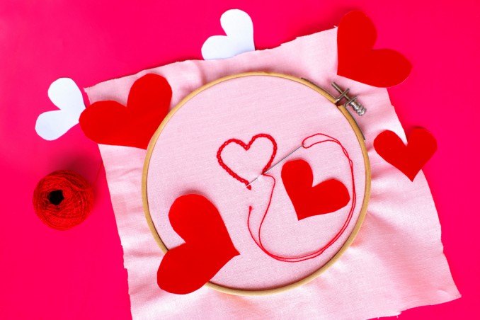 schemi punto catenella amore, schemi punto catenella, schemi ricamo amore, disegni ricamo amore