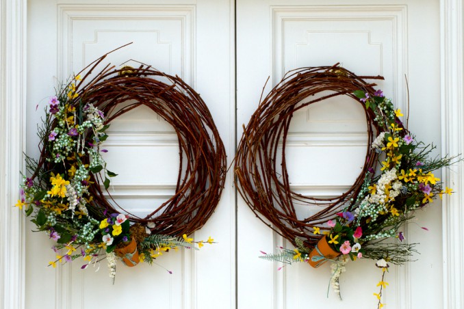 ghirlanda primaverile fai da te, ghirlanda primaverile porte, ghirlanda fuori porta