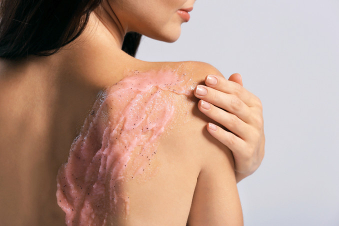 Scrub sotto la doccia