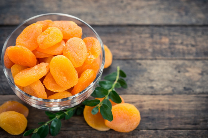 albicocche secche, valori nutrizionali, benefici