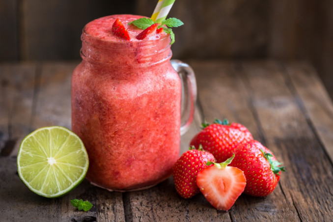 granita, fragole, dolci senza zucchero