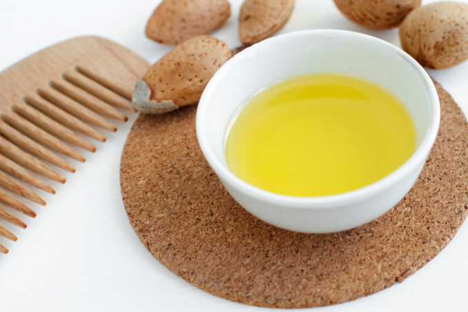 maschera capelli fai da te olio mandorle, maschera capelli fai da te, capelli olio di mandorle