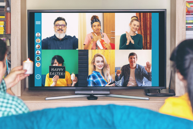 Pasqua in casa: 7 cose da fare in videochiamata