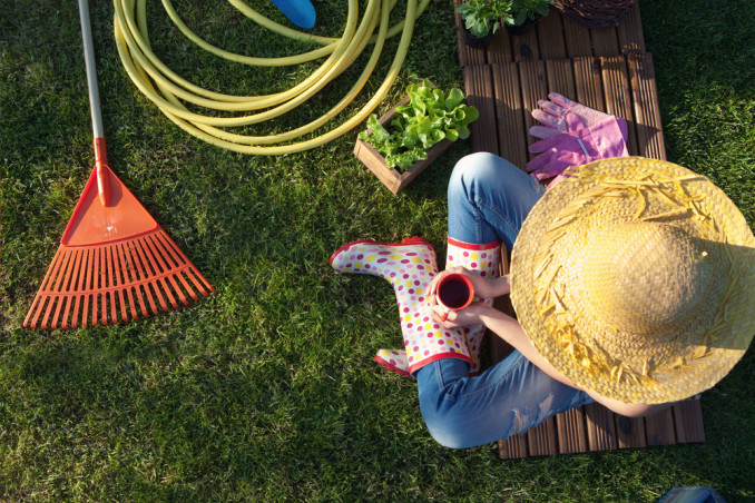 giardinaggio primavera, lavori giardino primavera
