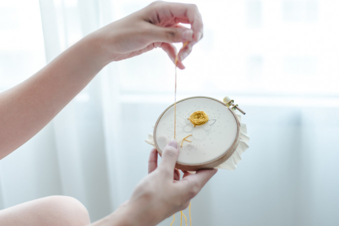 come ricamare fiore, ricamo fiori