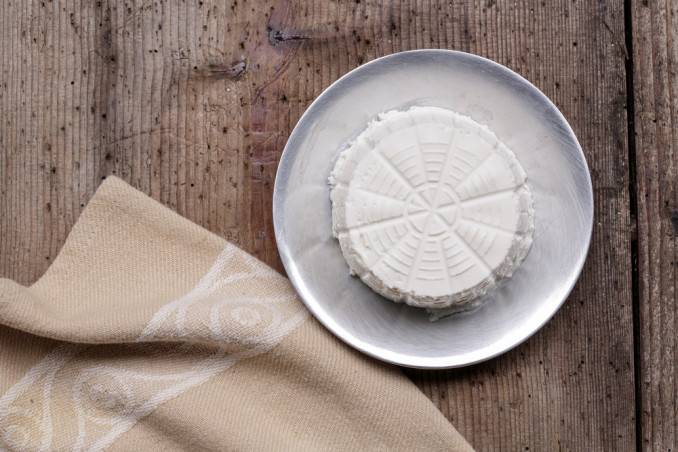 Ricotta fatta in casa con aceto: come si prepara